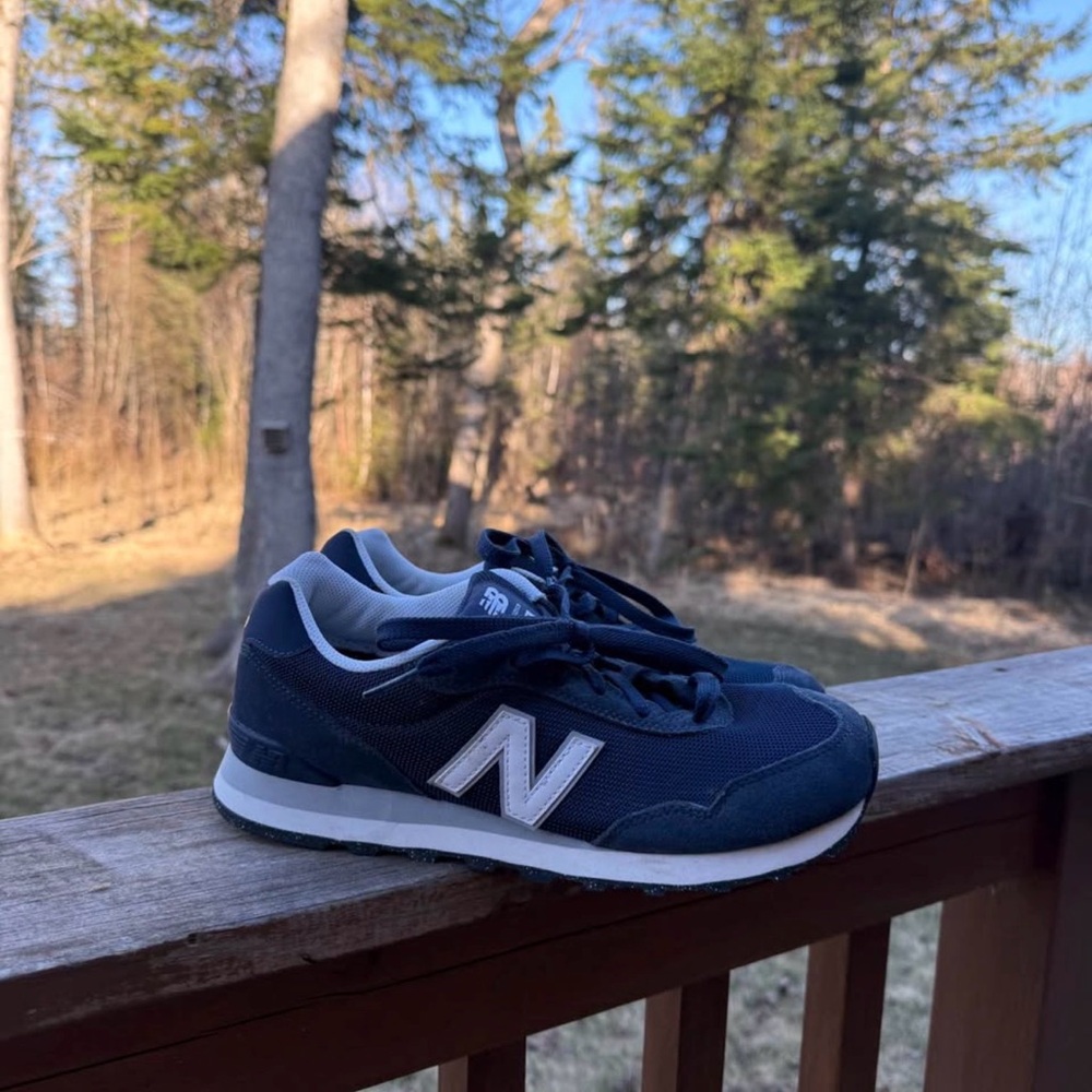New Balance Men's Navy and White Casual Runner Sneakers